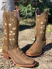 WOMEN'S WESTERN SQUARED FLOWER SHAFT TOE COWGIRL BOOTS SMOOTH LEATHER COLOR TAN picture