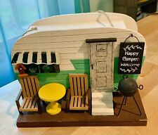 AWESOME VINTAGE CAMPER/TRAILER/RV BIRDHOUSE VERY NICE CAMPING COLLECTIBLE picture