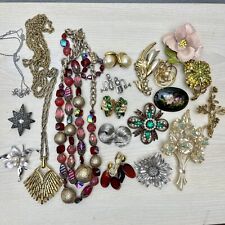 Vintage Estate Jewelry Lot Many Signed Hobe Crown Cipullo Trifari Weiss 19 Piece picture