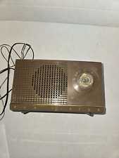 VINTAGE RCA VICTOR TUBE RADIO 5.5 INCHES X 9 INCHES FOR PARTS OR REPAIR picture