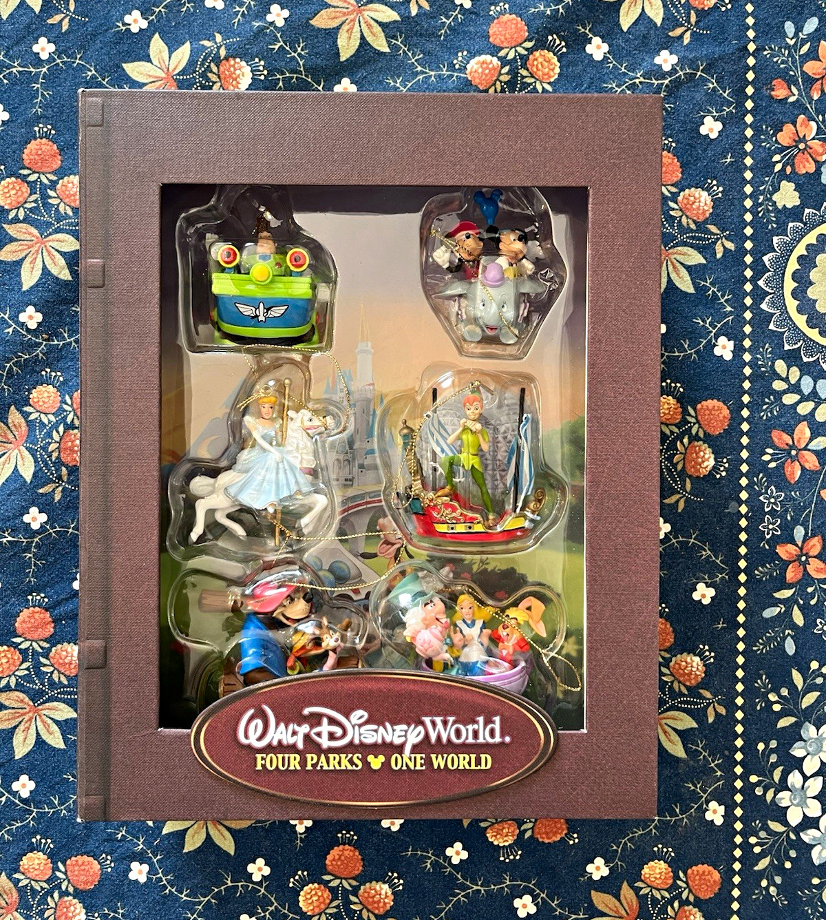 Disney Walt Disney World Four Parks One World Storybook Ornament Set Disney Walt Disney World Four Parks One World Storybook Ornament Set