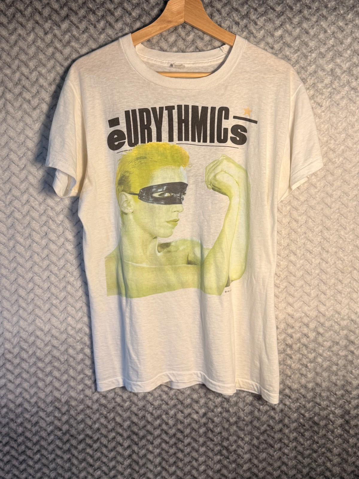 Vintage 1984 Eurythmics Touch promo tour t-shirt fits M-L Vintage 1984 Eurythmics Touch promo tour t-shirt fits M-L