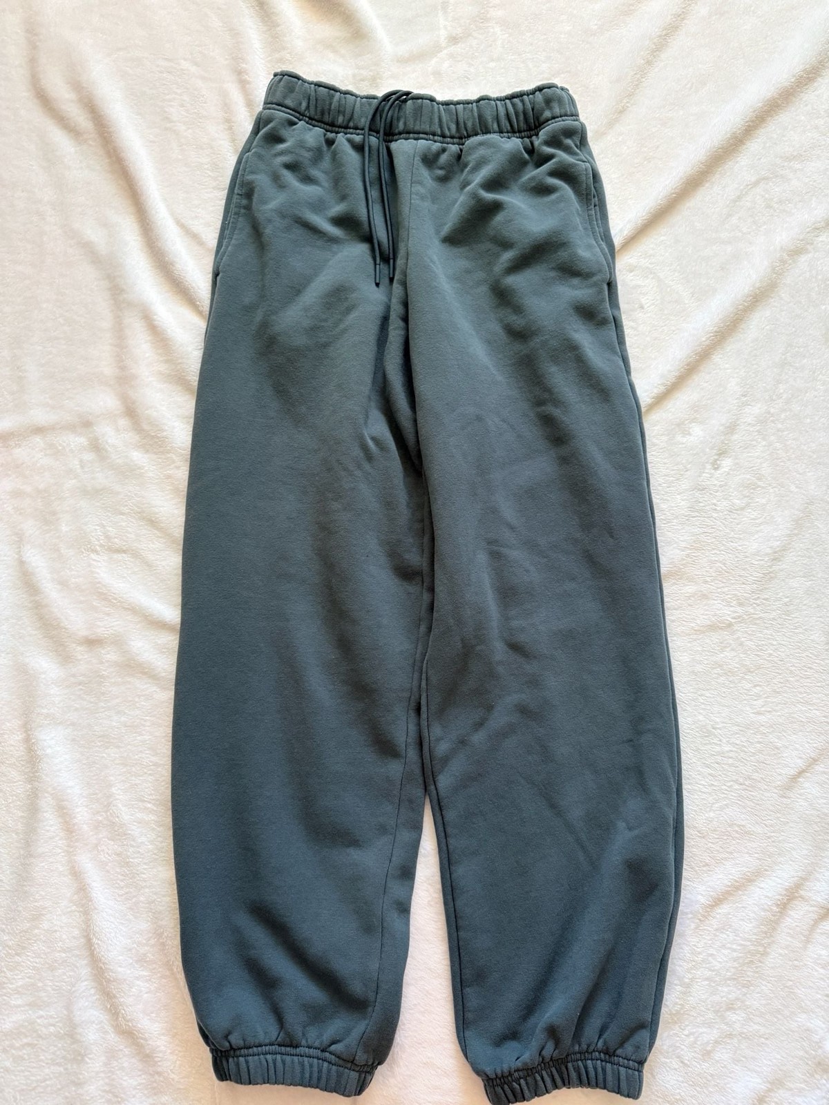 Athleta Sweatpants Size XS Gray Joggers Drawstring Fleece Athleta Sweatpants Size XS Gray Joggers Drawstring Fleece