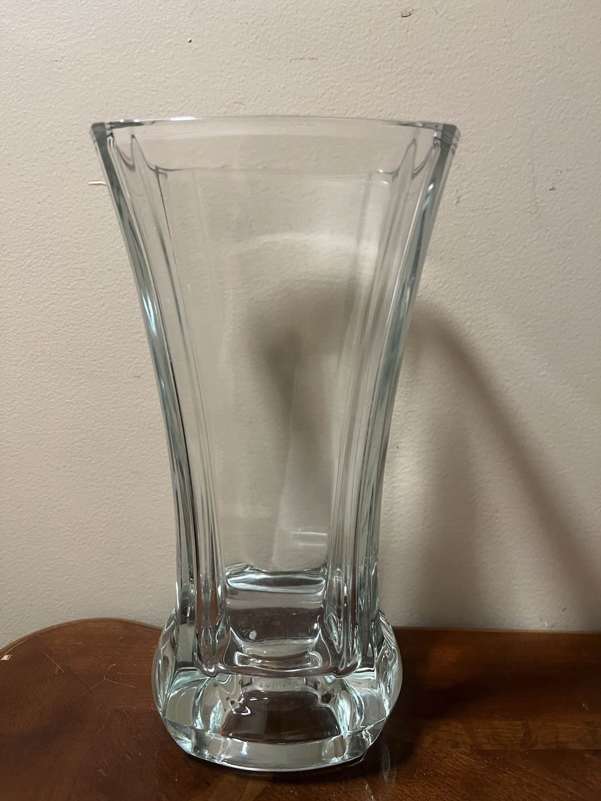 Vintage French Art Deco ARC Luminarc Academie Glass Vase