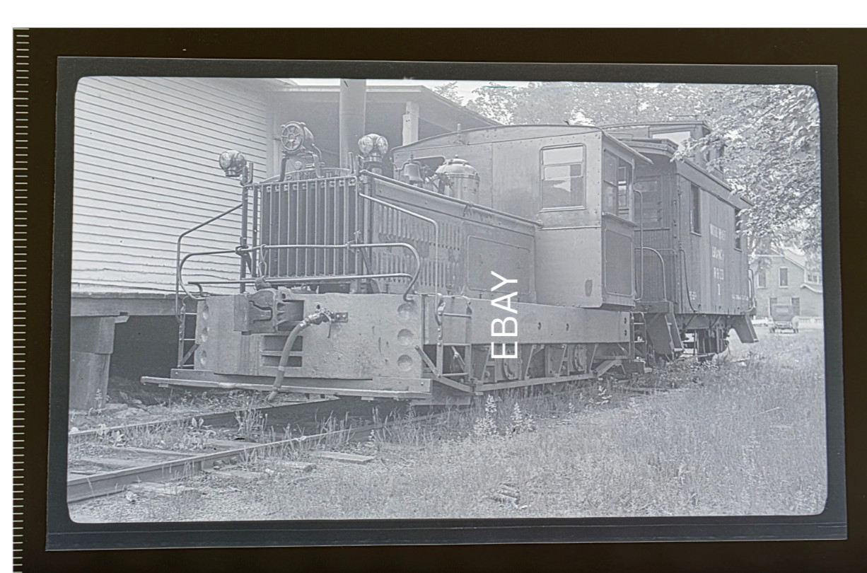 C.1940s Wood River Branch RR Plymouth #1872 Gas Loco Caboose RI Photo Negative C.1940s Wood River Branch RR Plymouth #1872 Gas Loco Caboose RI Photo Negative