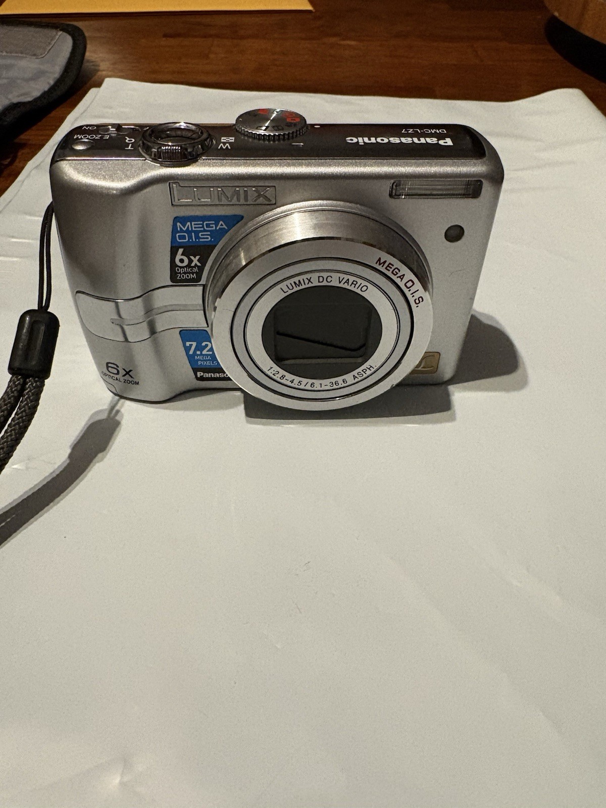 Panasonic Lumix DMC-LZ7 7.2MP 6x Zoom Compact Digital Camera Silver Tested Works Panasonic Lumix DMC-LZ7 7.2MP 6x Zoom Compact Digital Camera Silver Tested Works