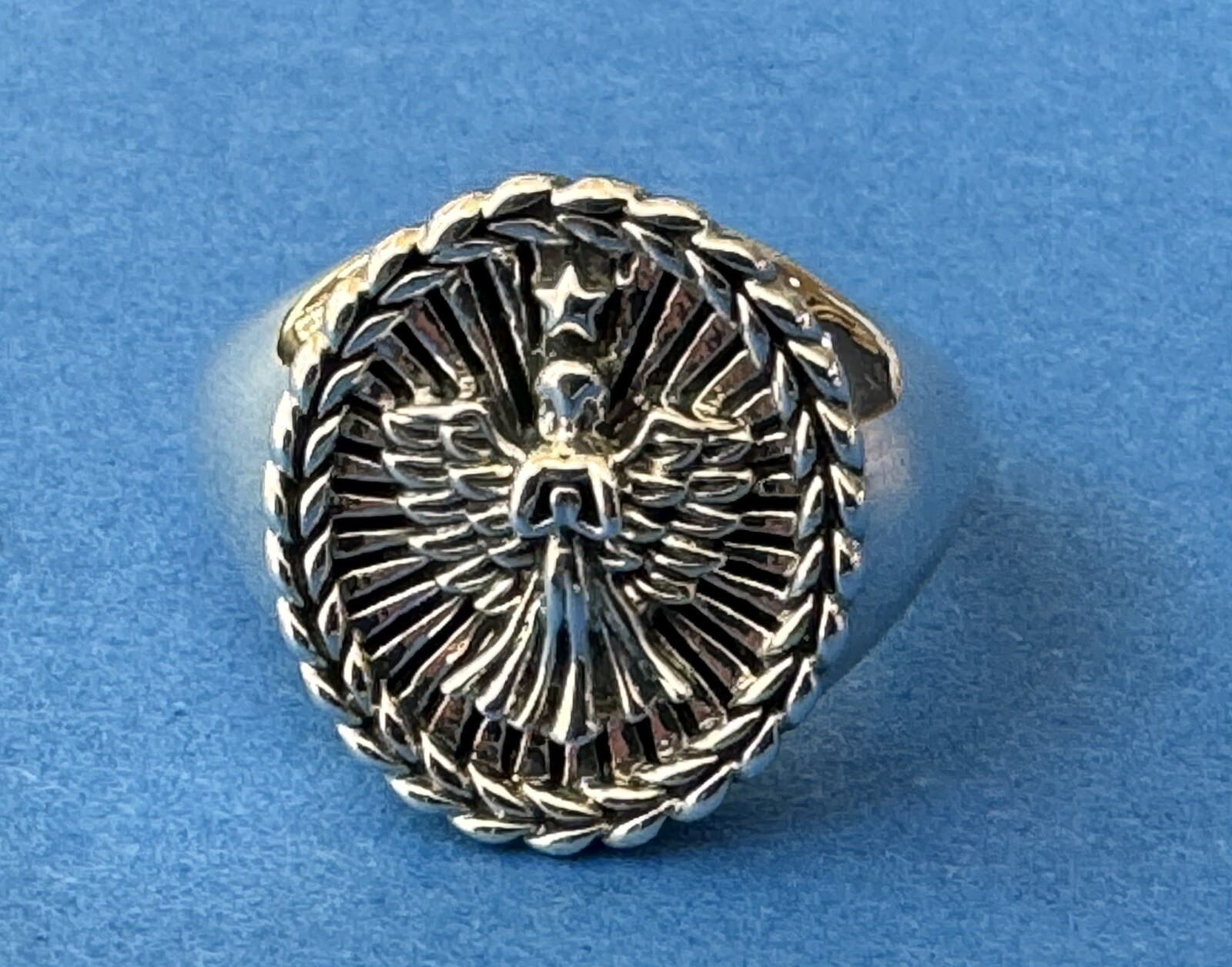 VTG  Retired Signed JAI Sterling Silver Angel Watch Over Me Hardy Size 7 Ring