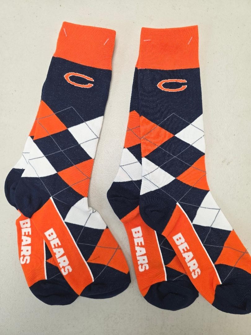 ST1A Mens NFL CHICAGO BEARS Argyle Socks OSFM One Size Fits Most 2 Pair Lot New ST1A Mens NFL CHICAGO BEARS Argyle Socks OSFM One Size Fits Most 2 Pair Lot New