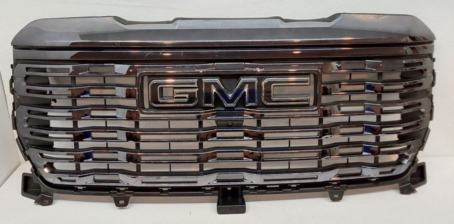 OEM 2022-2024  GMC SIERRA 1500 DENALI FRONT GRILLE WITH CAMERA 85642138