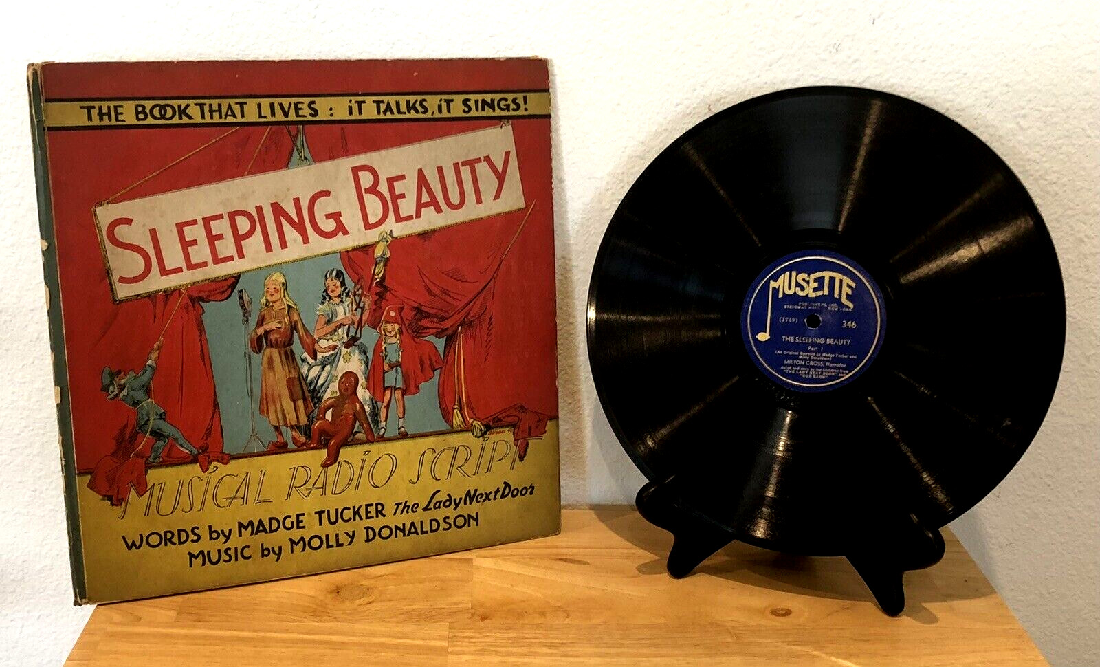 VINTAGE 1940 SLEEPING BEAUTY MUSICAL RADIO SCRIPT BOOK ORIGINAL MUSETTE RECORD VINTAGE 1940 SLEEPING BEAUTY MUSICAL RADIO SCRIPT BOOK ORIGINAL MUSETTE RECORD