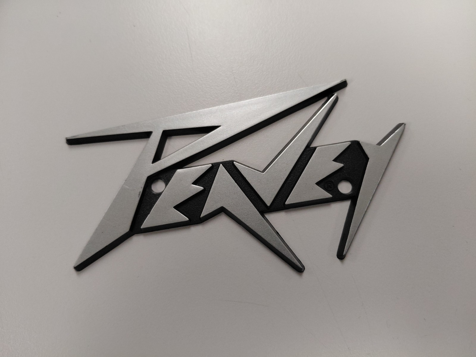 LOGO, PEAVEY SML BLACKK/SLVERLV LIGHTNING BOLT