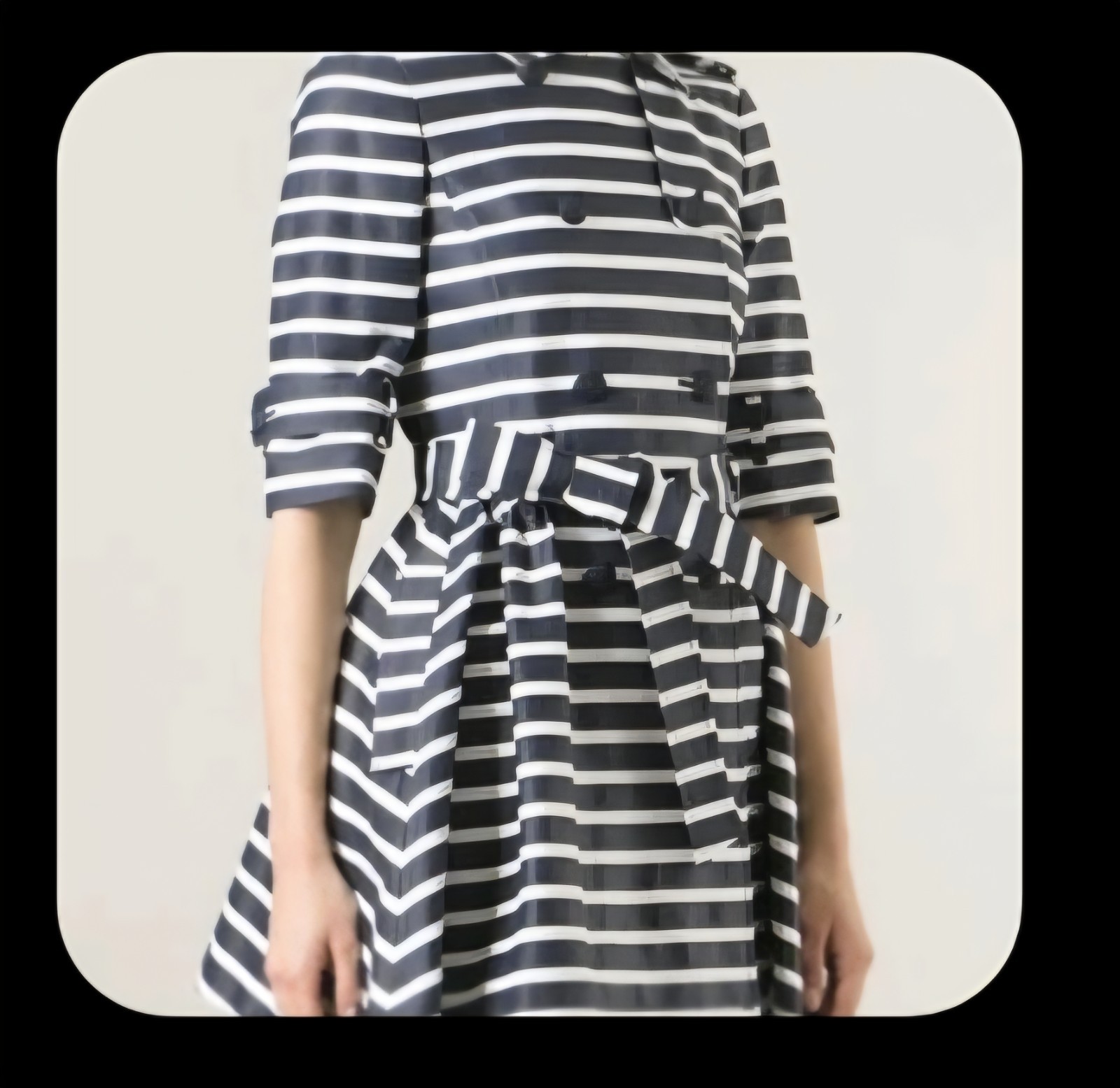 Red Valentino Striped Three Quarter Length Coat ($535) EU 38 Red Valentino Striped Three Quarter Length Coat ($535) EU 38