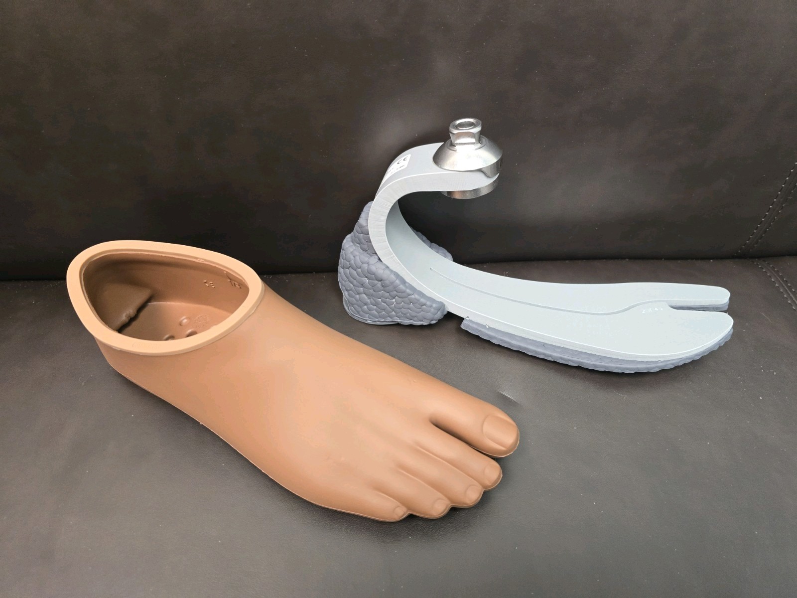 Ossur Balance Foot S- Size 28, Right, Cat 3, Brown Footshell- NEW Ossur Balance Foot S- Size 28, Right, Cat 3, Brown Footshell- NEW