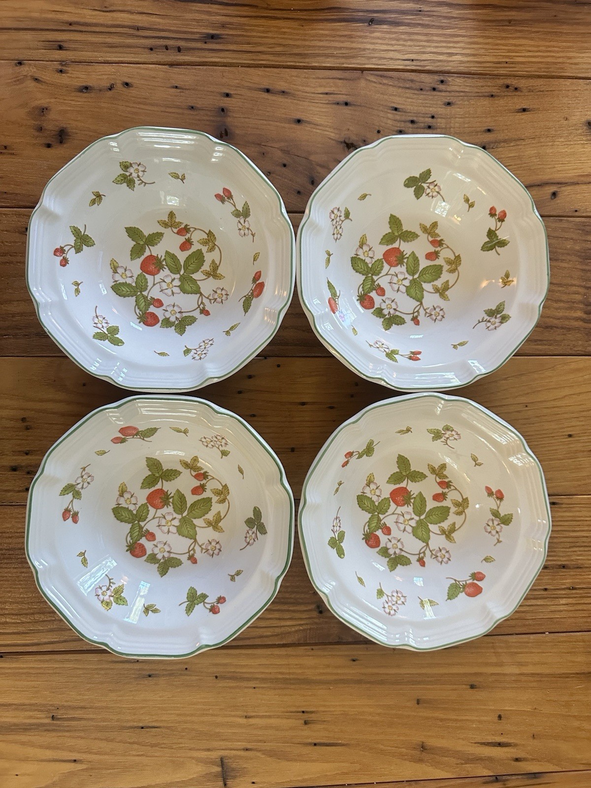 Vintage Hankook Strawberry (Pattern HNK2) 7-inch Cereal/Soup Bowls Set of 4 EUC Vintage Hankook Strawberry (Pattern HNK2) 7-inch Cereal/Soup Bowls Set of 4 EUC