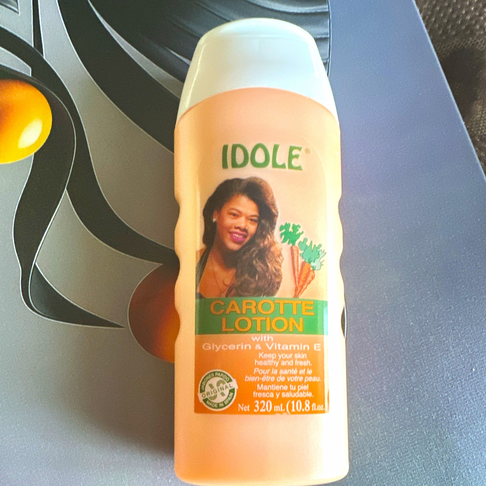 IDOLE Carotte Lotion Moisturizer, Glycerin & Vitamin E, 320 mL (10.8 fl oz) IDOLE Carotte Lotion Moisturizer, Glycerin & Vitamin E, 320 mL (10.8 fl oz)