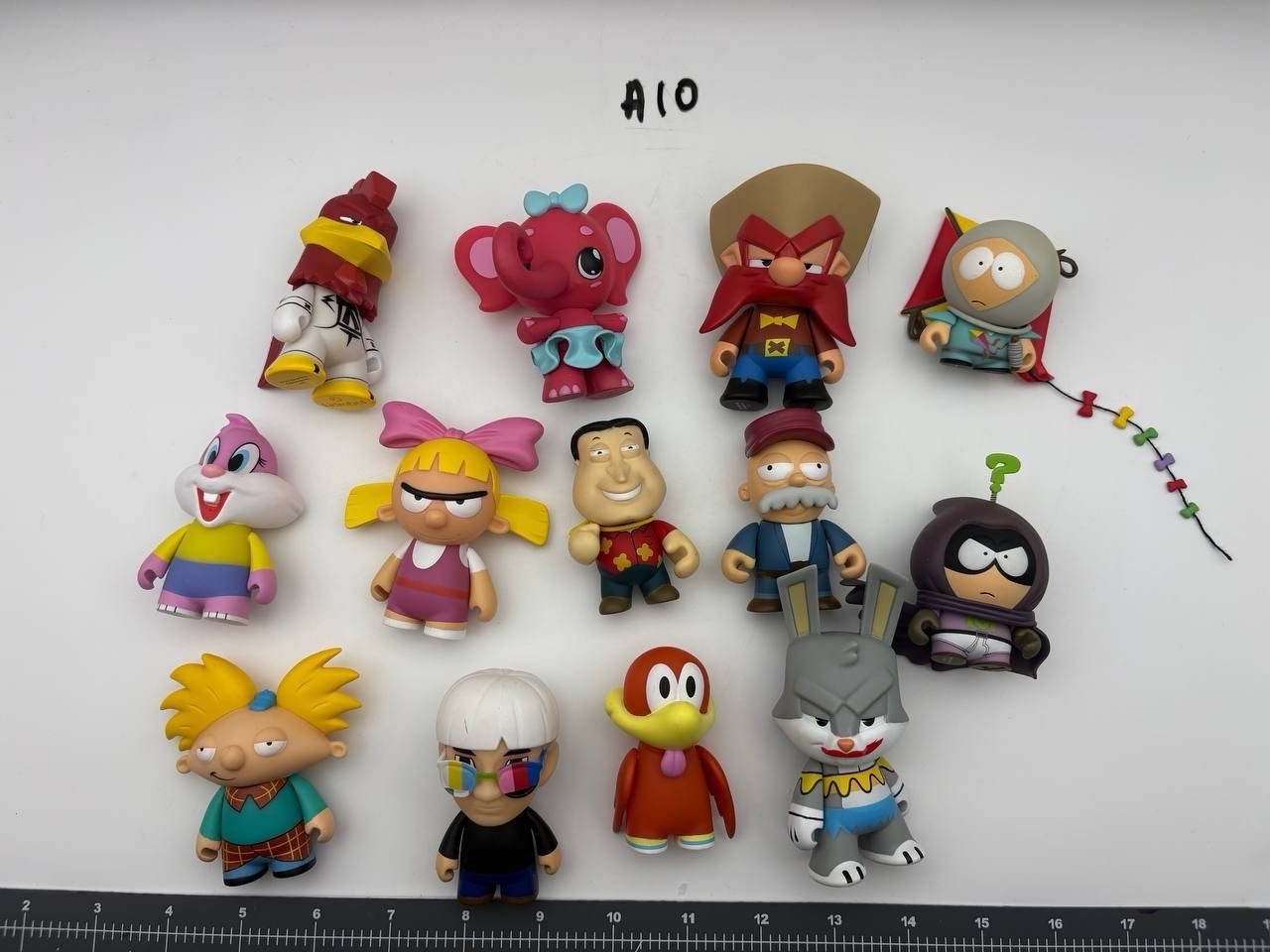 Kidrobot Cartoon Figure Lot Hey Arnold South Park Bugs Bunny Characters 13pc Kidrobot Cartoon Figure Lot Hey Arnold South Park Bugs Bunny Characters 13pc