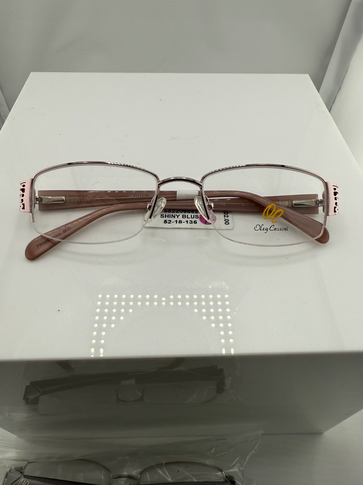 Oleg Cassini OCO353 601 Shiny Blush Frames 52-18-135 NWT Oleg Cassini OCO353 601 Shiny Blush Frames 52-18-135 NWT