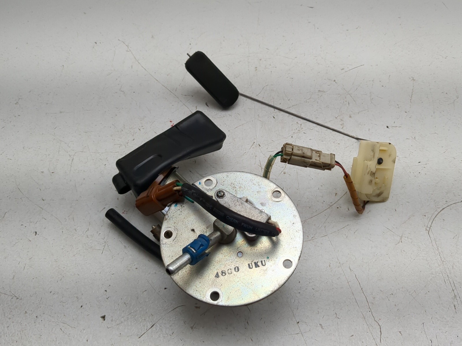 06-24 Suzuki VZR1800 M109R Boulevard Fuel Pump Assembly 15100-48G00