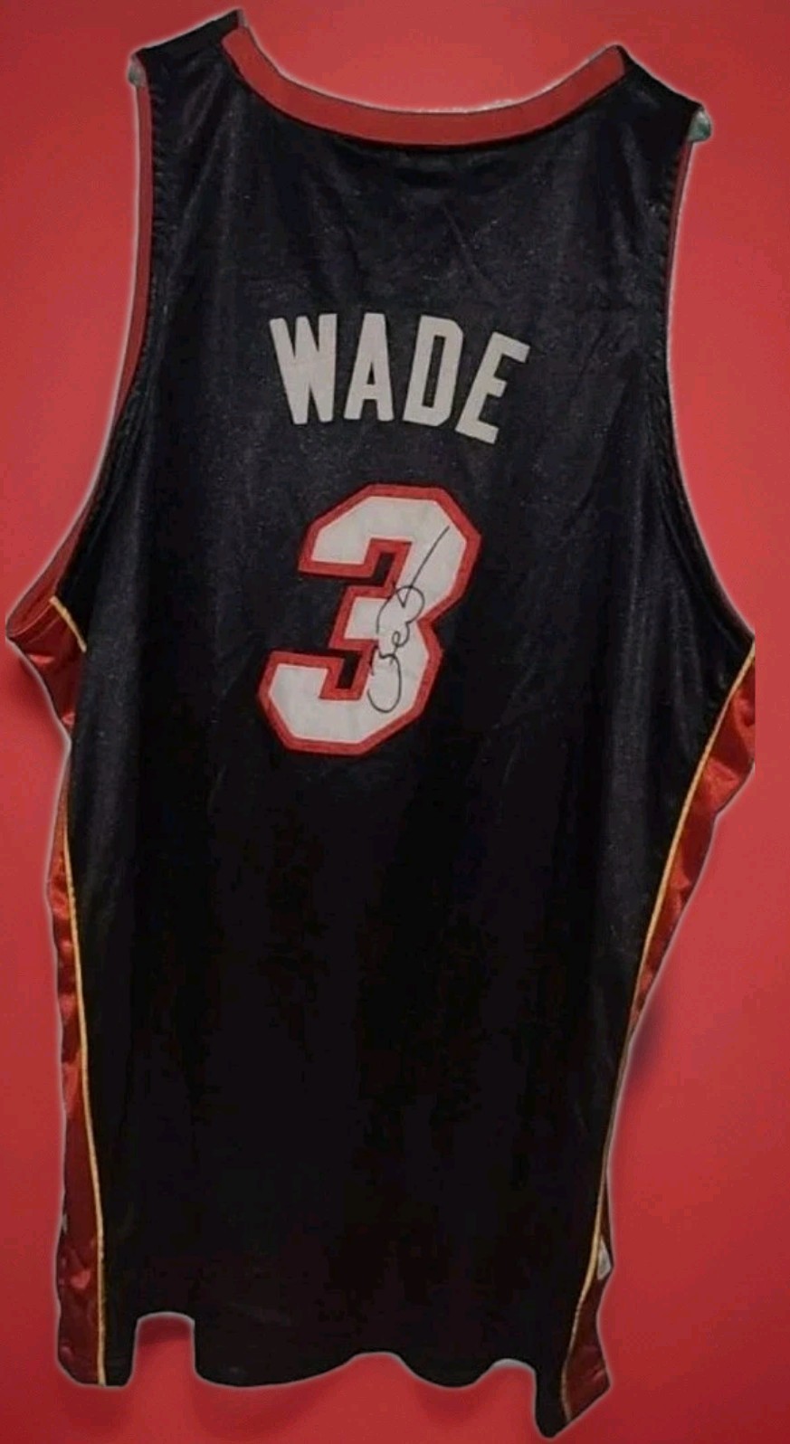 NBA Dwayne Wade #3 Miami Heat Jersey Autographed with JSA COA