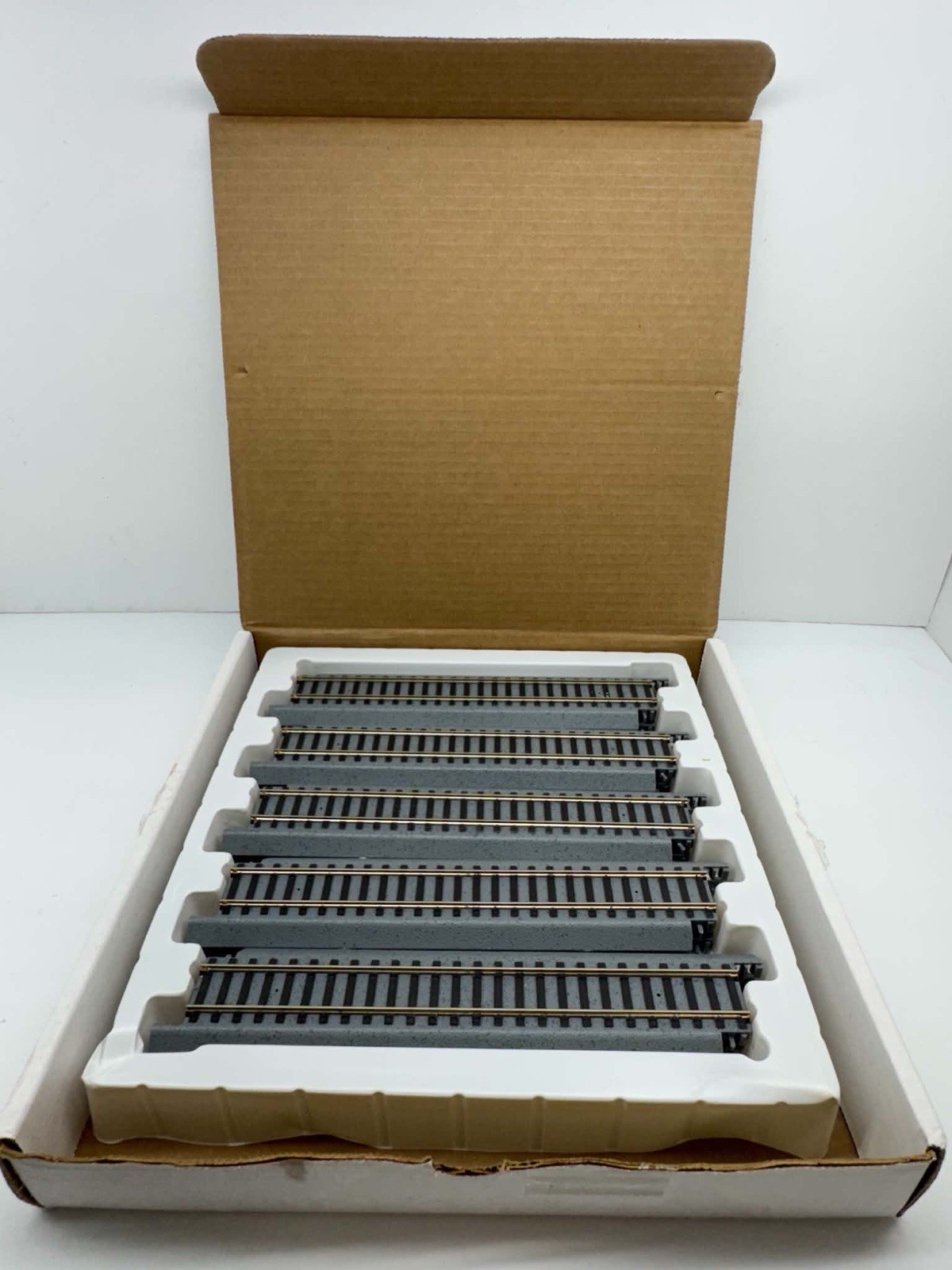 Walthers Trainline Power Loc HO 10-Piece Straight Set