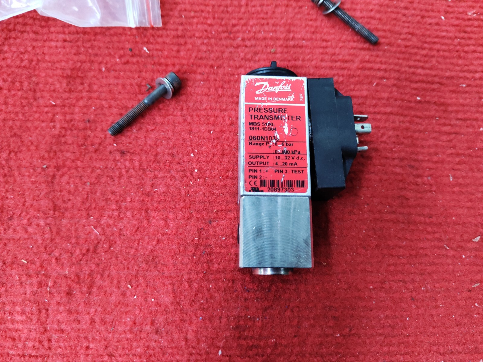 P:VT22 DANFOSS PRESSURE TRANSMITTER MBS 5100-1811-1DB04/060N1035 P:VT22 DANFOSS PRESSURE TRANSMITTER MBS 5100-1811-1DB04/060N1035