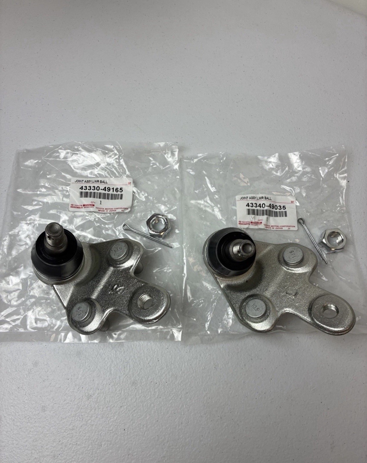 TOYOTA LEXUS Genuine OEM Front Lower Ball Joint RH & LH Set RX350 RX450h New TOYOTA LEXUS Genuine OEM Front Lower Ball Joint RH & LH Set RX350 RX450h New
