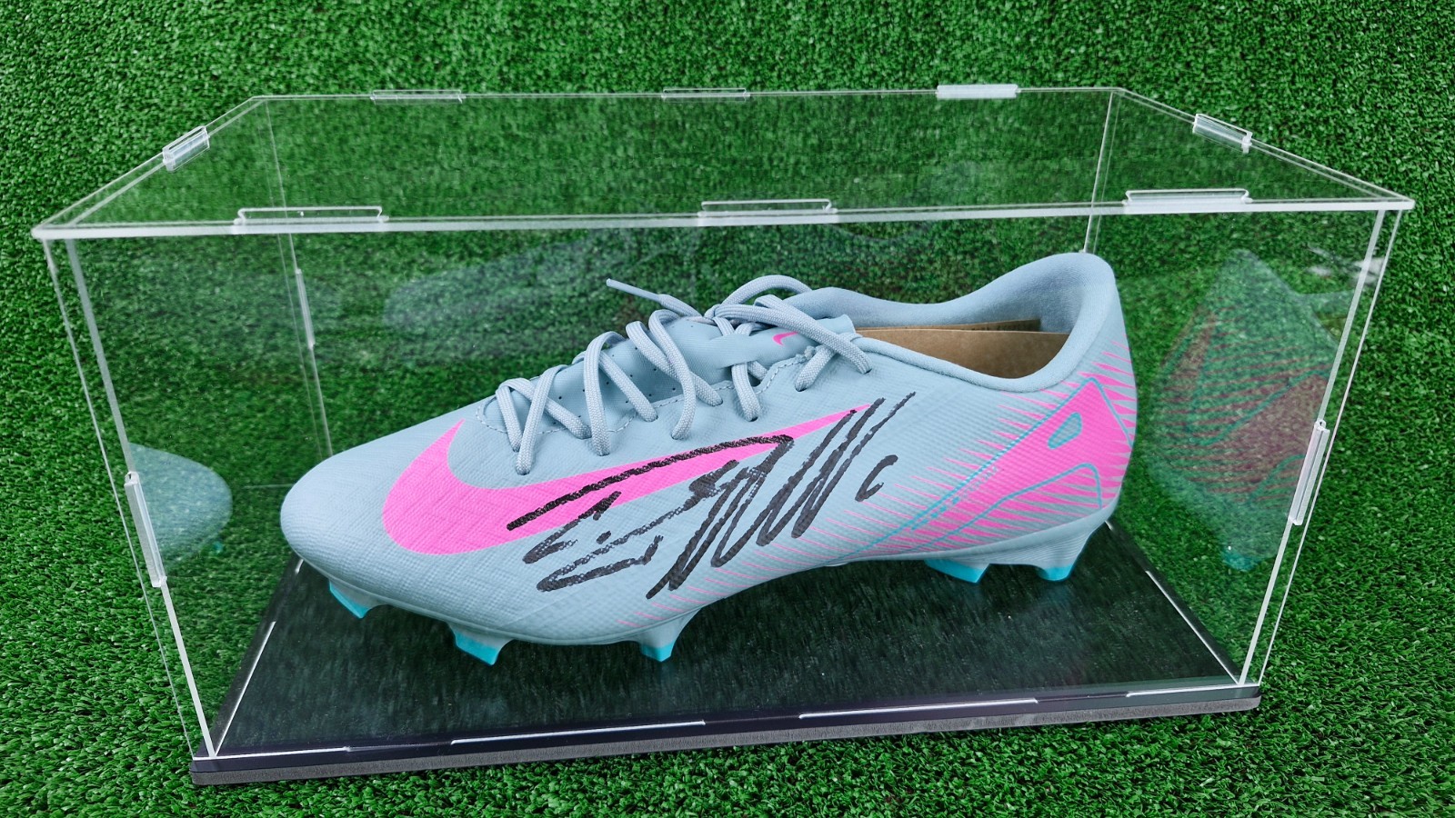 Cristiano Ronaldo Hand Signed with COA+ 