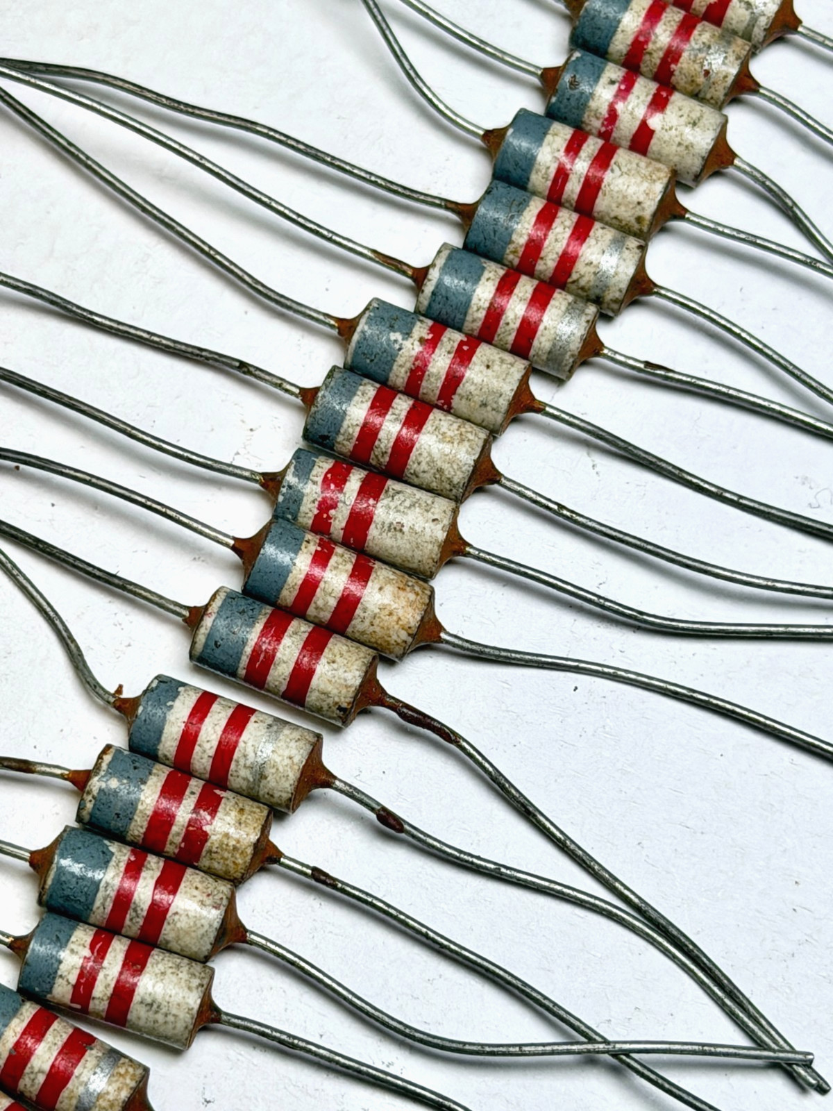 20pcs Vintage Solid Carbon Ceramic Resistors Radio Audio Amplifier Electronics