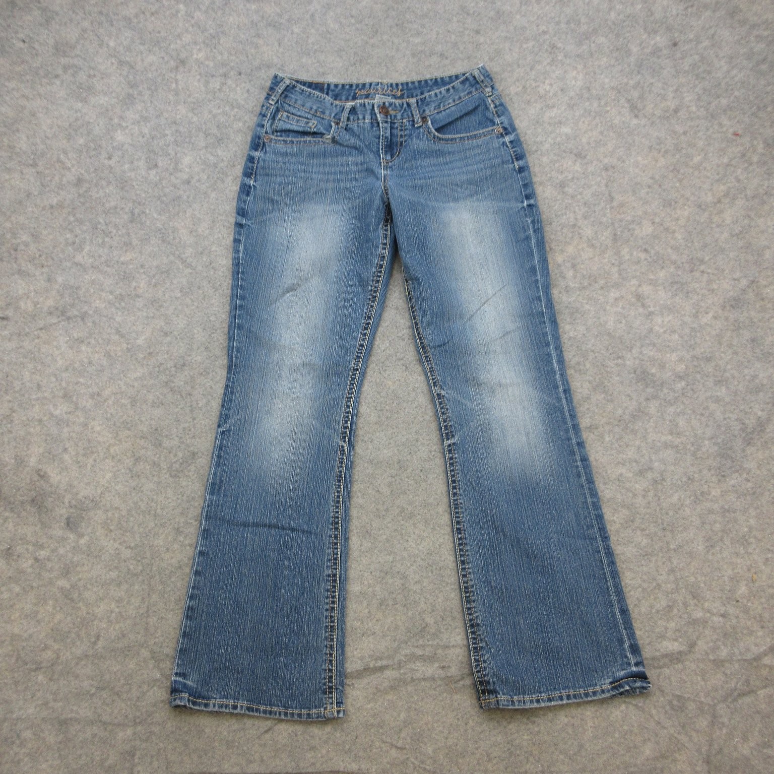Maurices Jeans Women’s 5/6 Regular Blue Bootcut Stretch Denim Embellished