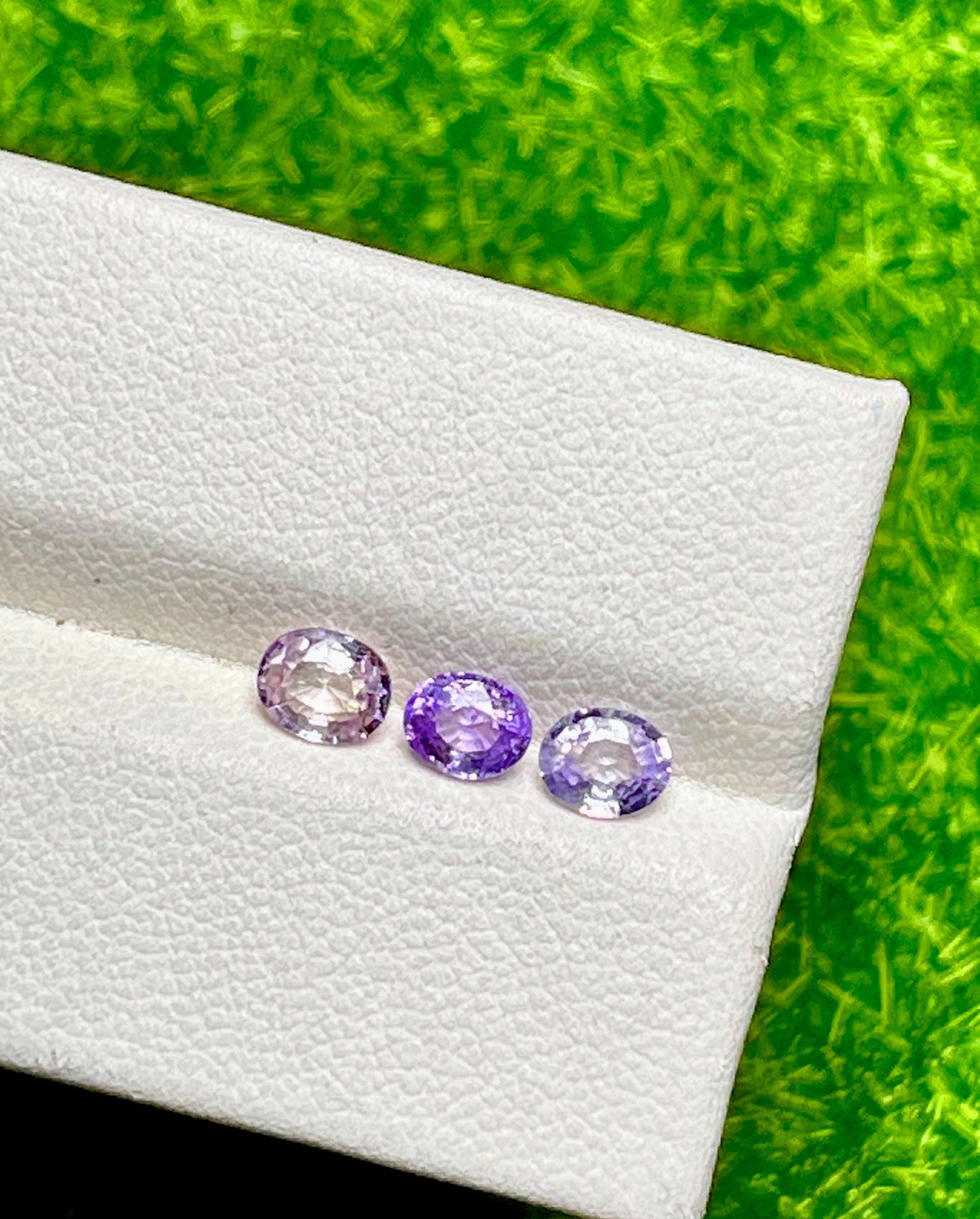 1.48ct Gorgeous Wonderful Color 100% Natural Unheat Fancy Purple Sapphire