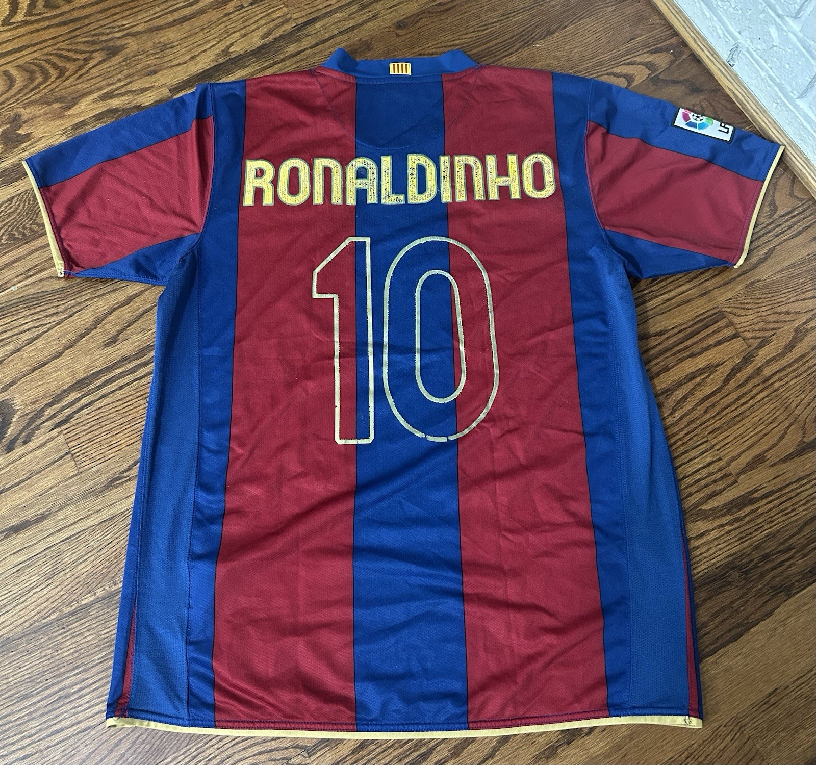 Vintage 2007 Nike Barcelona Home Soccer Jersey Ronaldinho Men Large Special Vintage 2007 Nike Barcelona Home Soccer Jersey Ronaldinho Men Large Special