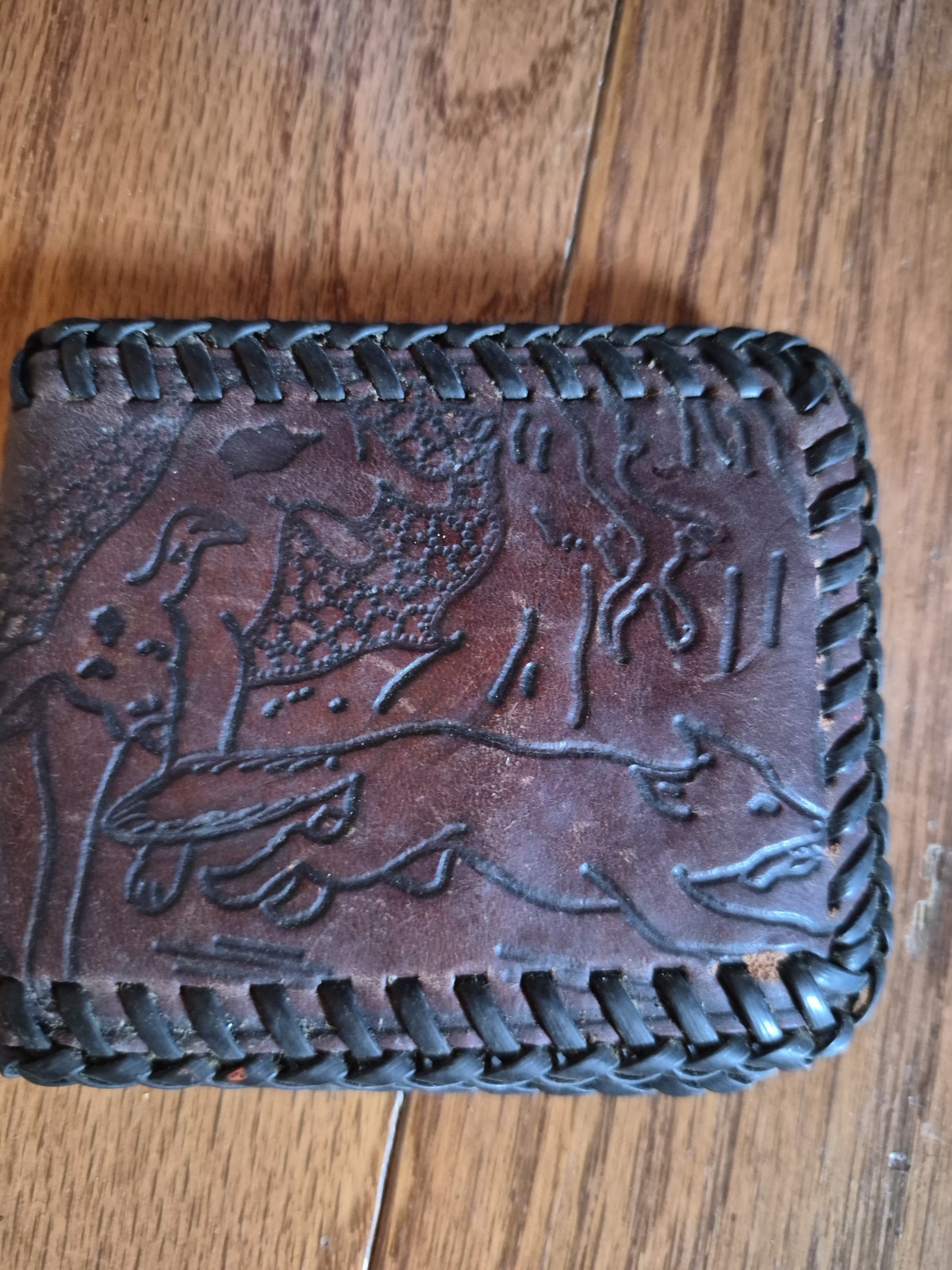 Vintage Tooled Brown Bifold Wallet with Embossed Horse Design 3.6x3 Inches Vintage Tooled Brown Bifold Wallet with Embossed Horse Design 3.6x3 Inches