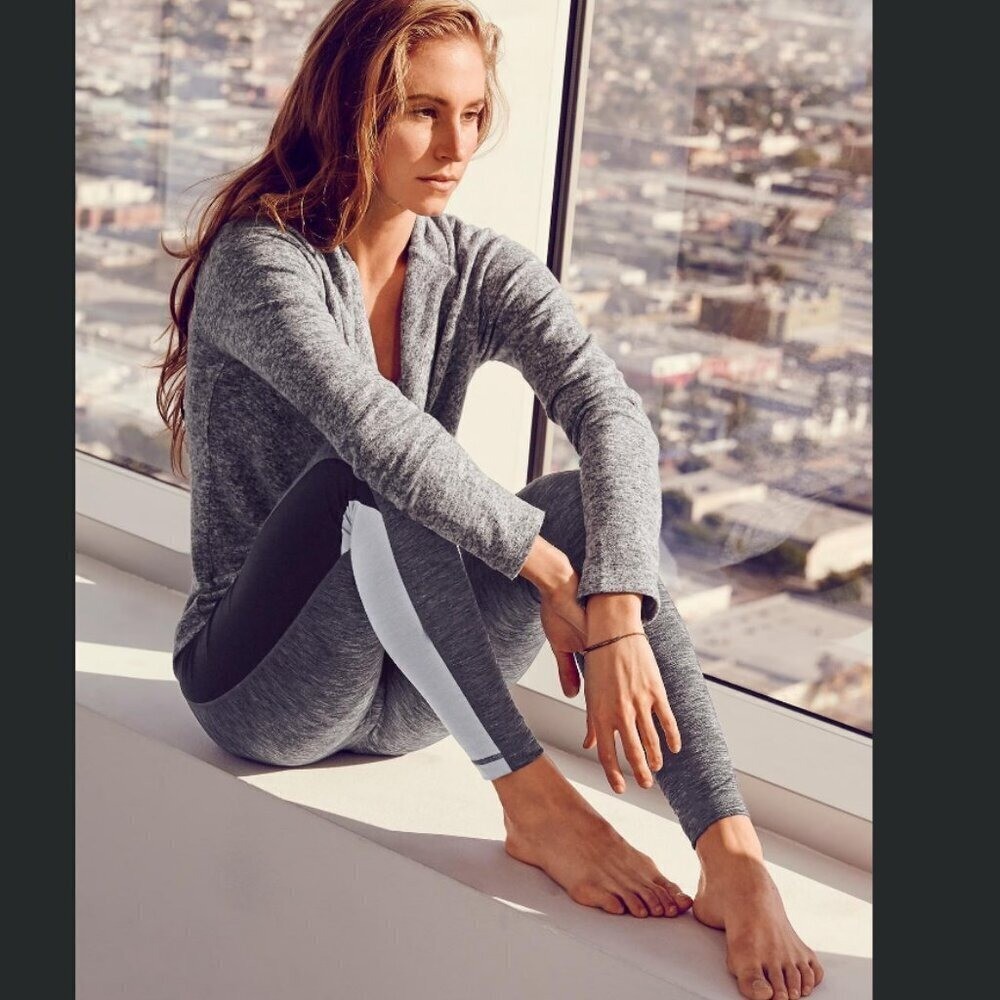 New Athleta Revelation Color Block Tight Legging