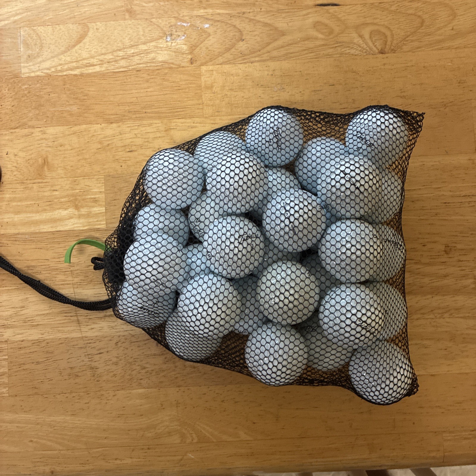 30 Pack Assorted *Near Mint+* PROV1 & PROV1x Titleist White Golf Balls 30 Pack Assorted *Near Mint+* PROV1 & PROV1x Titleist White Golf Balls