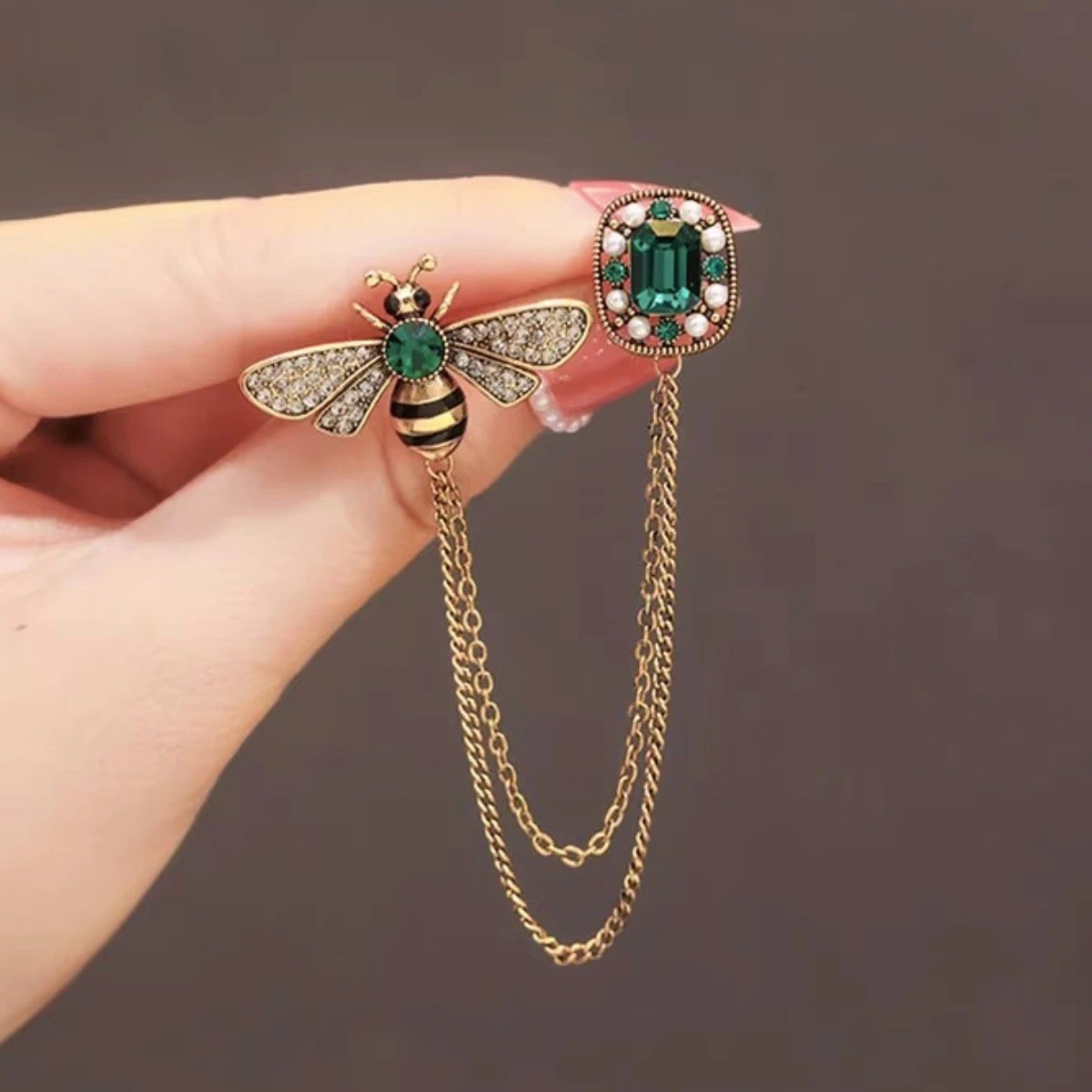 Vintage Crystal Bee Brooch Tassel Pin Women's Suit Sweater Jewelry Gift - USA