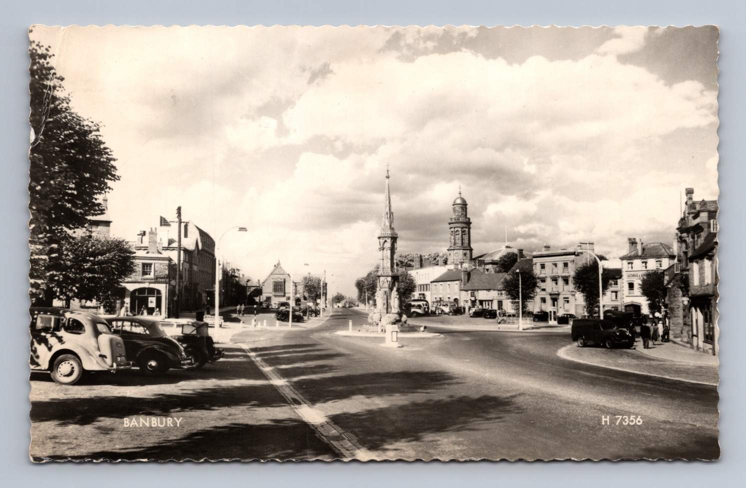 Vintage BANBURY England Market Scene Automobiles 1955 Rppc
