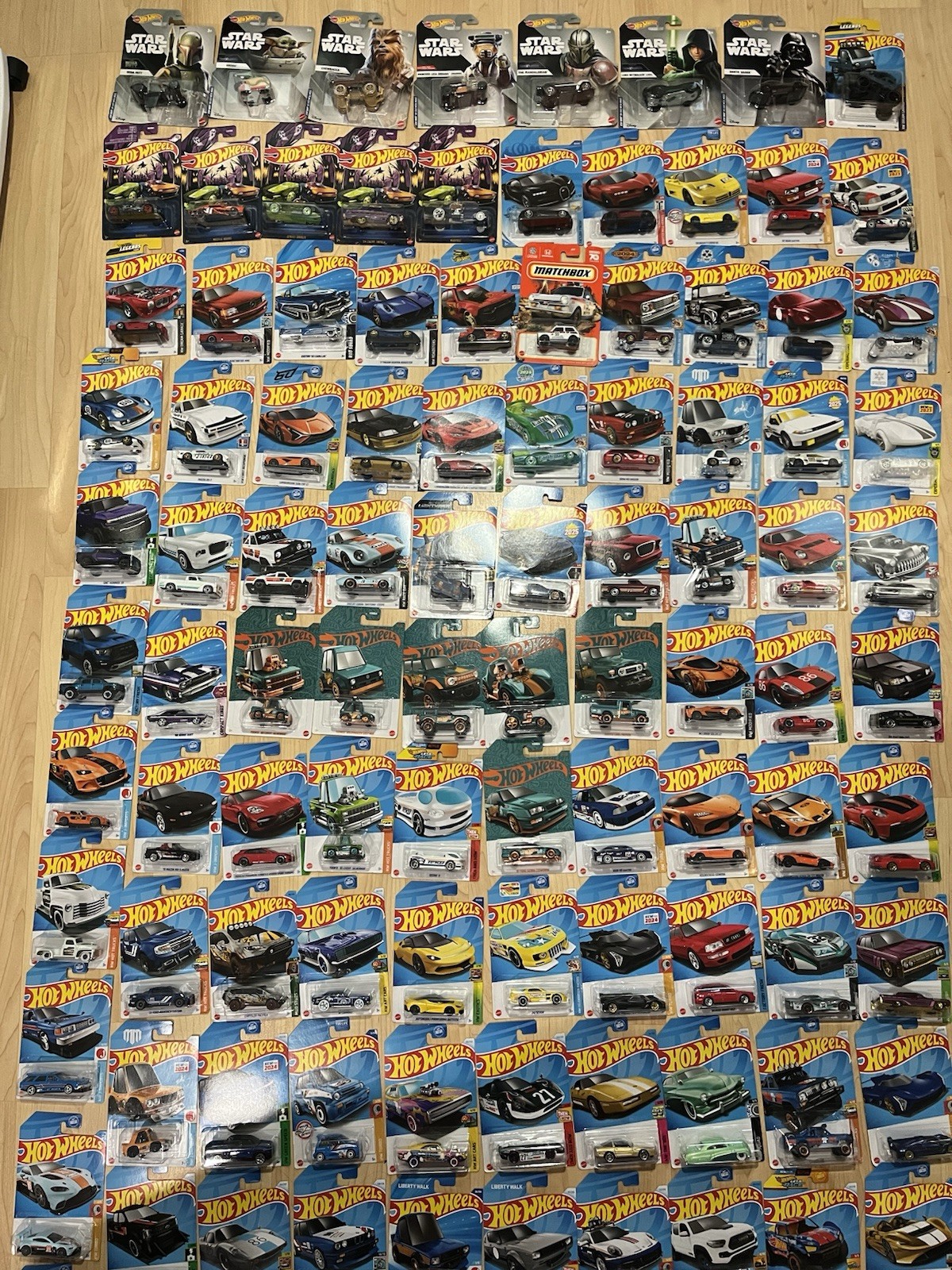 Great Collection of 302 Hot Wheels 1:64 Diecast Cars. Good Pieces See Photos Great Collection of 302 Hot Wheels 1:64 Diecast Cars. Good Pieces See Photos