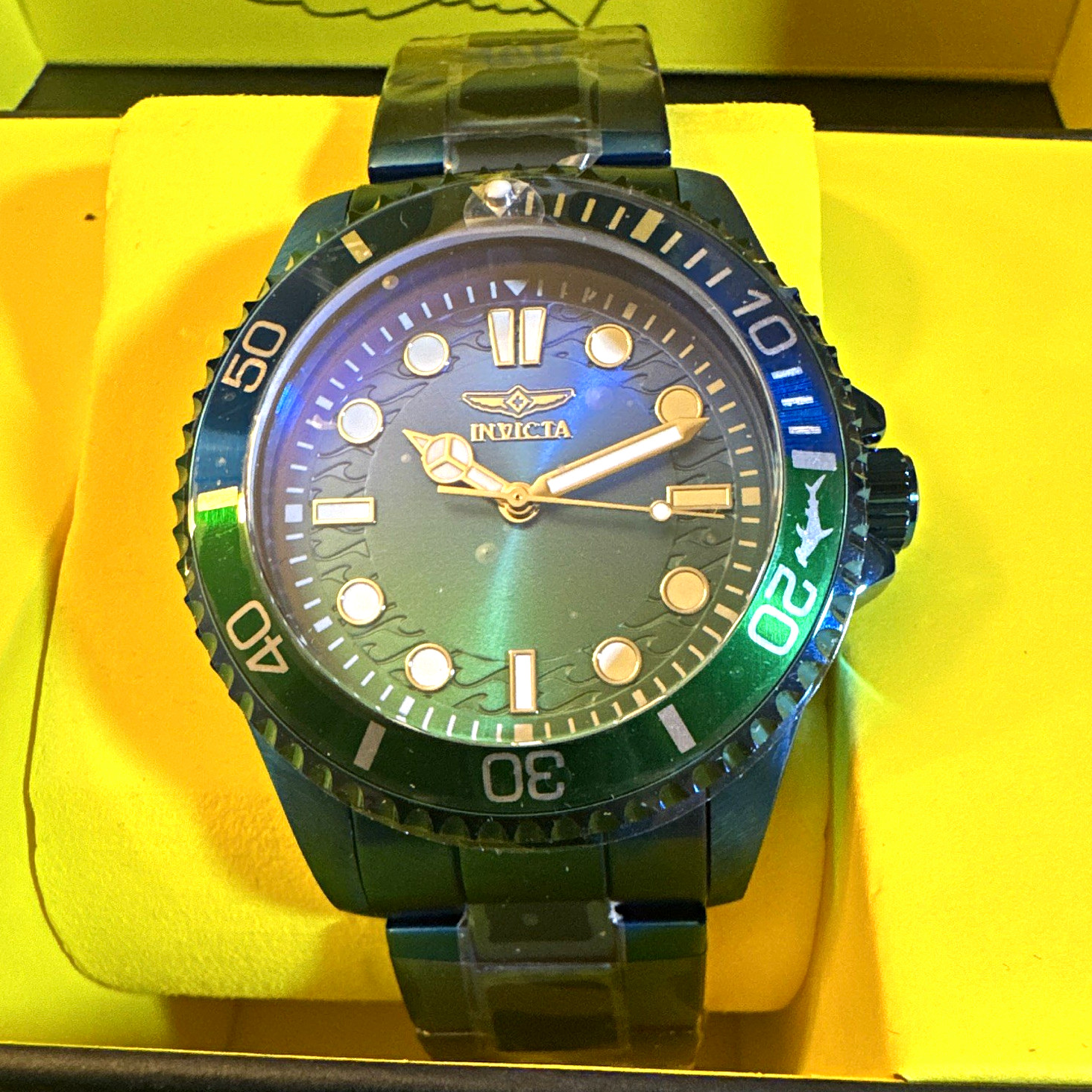 Invicta Pro Diver Men's 44mm Blue Quartz Diver Watch 100m Rotating Bezel Invicta Pro Diver Men's 44mm Blue Quartz Diver Watch 100m Rotating Bezel
