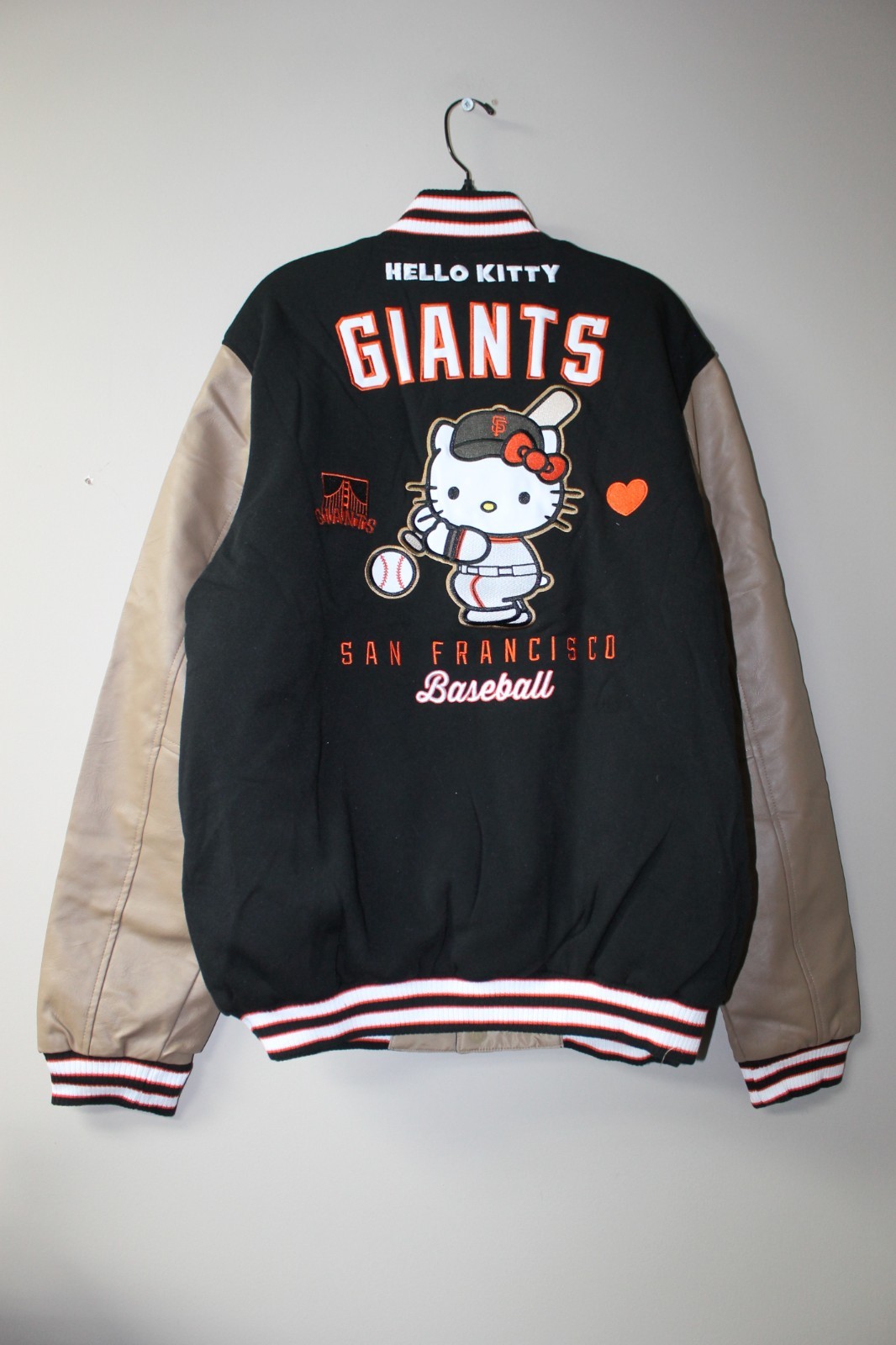 New MLB San Francisco Giants Hello Kitty Reversible varsity poly jacket men\'s XL