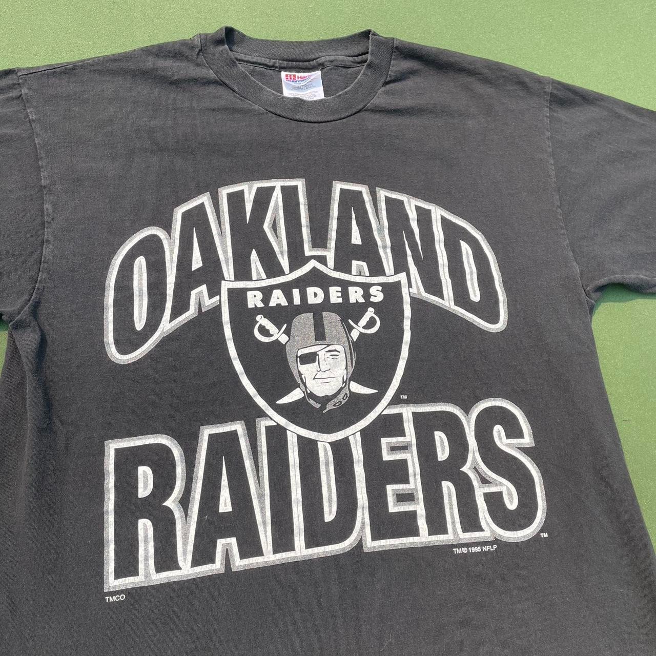 Vintage 1995 Oakland Raiders NFL logo Black T-Shirt VK16222