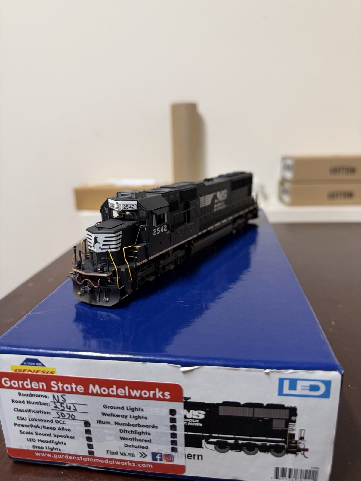 Athearn Genesis Norfolk Southern SD70 w/ESU V5 Athearn Genesis Norfolk Southern SD70 w/ESU V5
