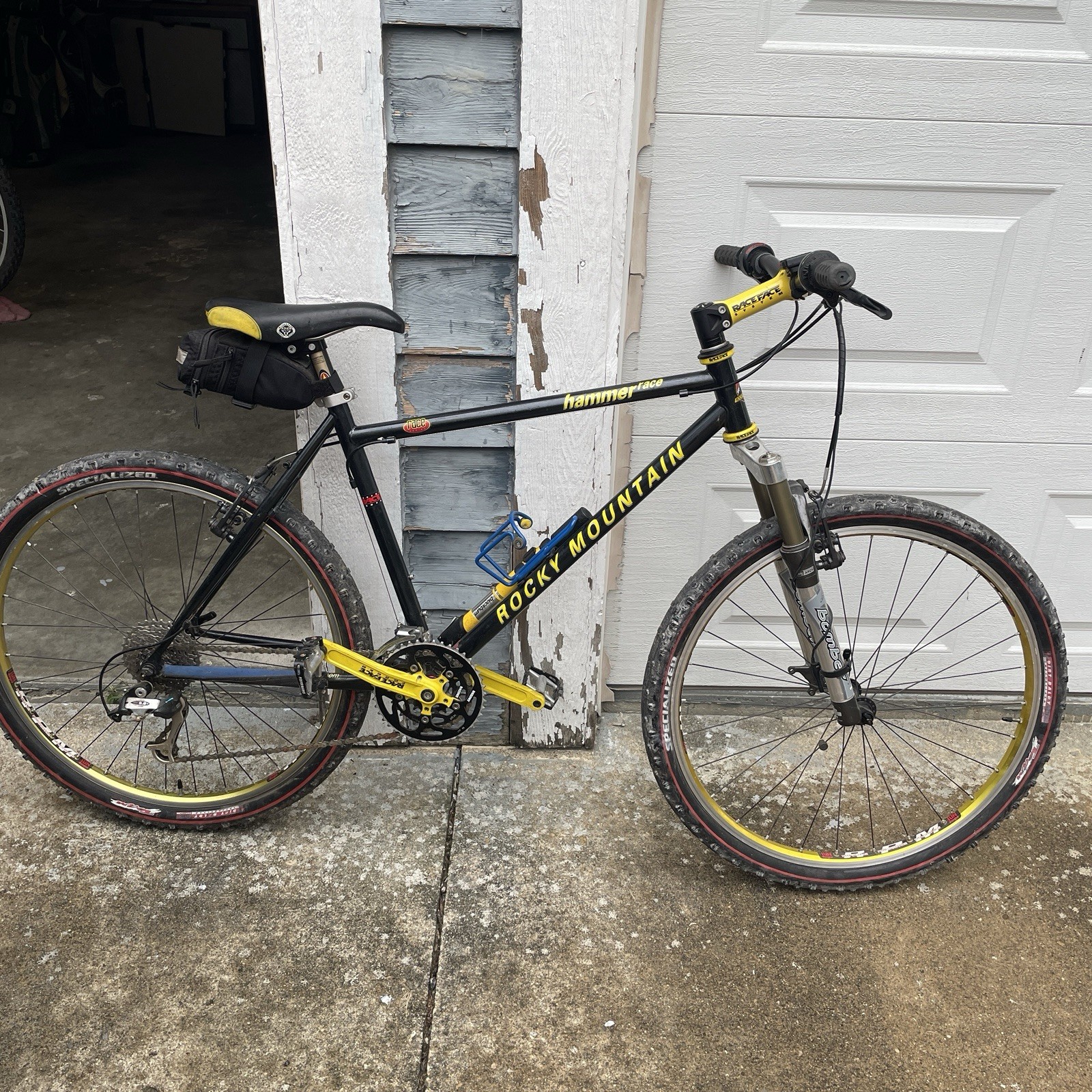 VINTAGE ROCKY MOUNTAIN HAMMER RACE BIKE MTB MOUNTAIN BIKE - 18” Frame VINTAGE ROCKY MOUNTAIN HAMMER RACE BIKE MTB MOUNTAIN BIKE - 18” Frame