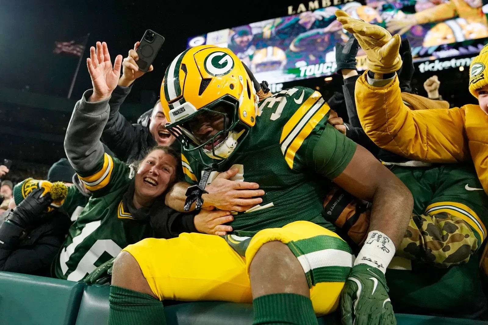 Green Bay Packers vs Chicago Bears 4 tickets together Lambeau Field October 11 