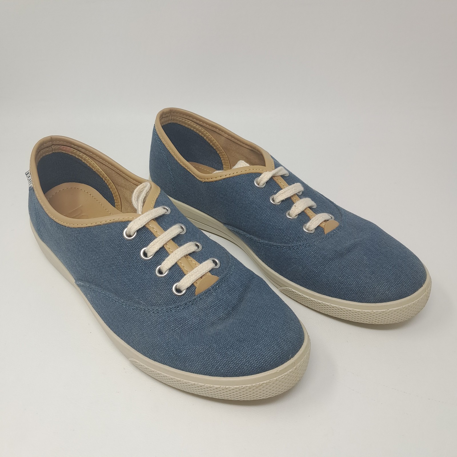 Hotter Mabel Denim Blue Canvas Lace Up Sneakers Womens Size 7.5 Standard Fit Hotter Mabel Denim Blue Canvas Lace Up Sneakers Womens Size 7.5 Standard Fit