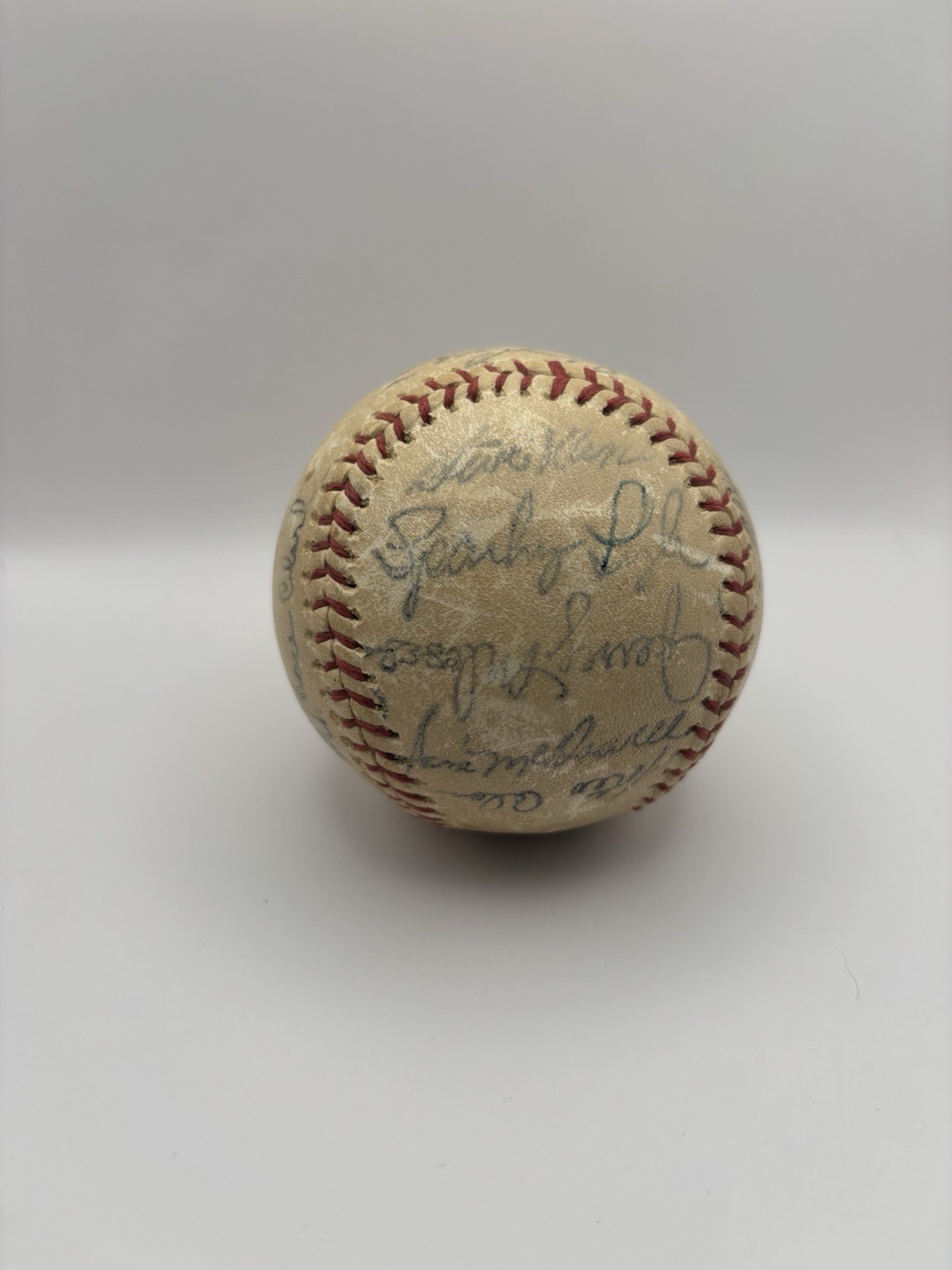 1973 NYYankees Multi-Signed Baseball Thurman Munson (Facsimile Reproduction)