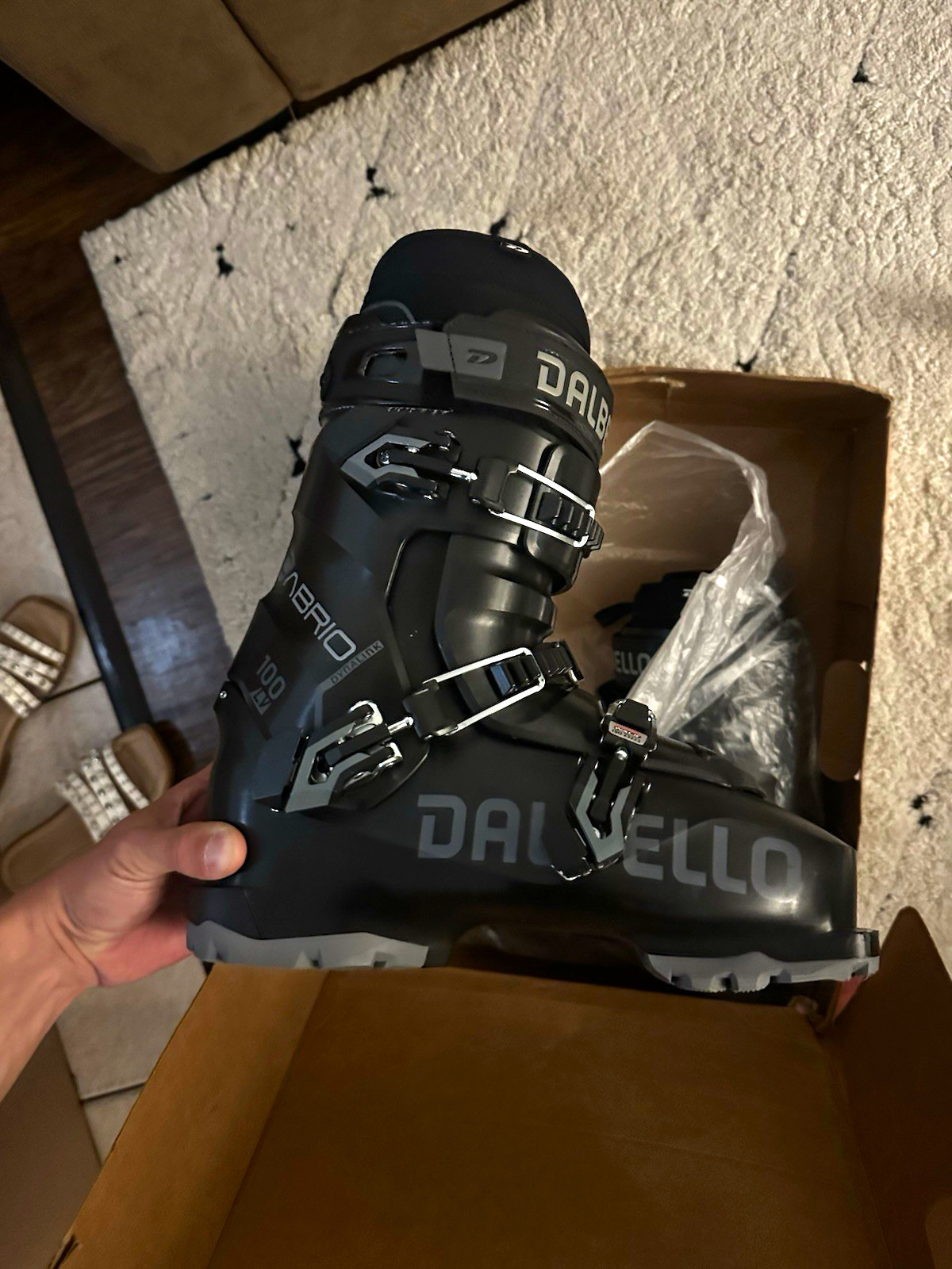 Dalbello Cabrio MV 100 IF Men’s Ski Boots 26/26.5 101mm Stiff GripWalk