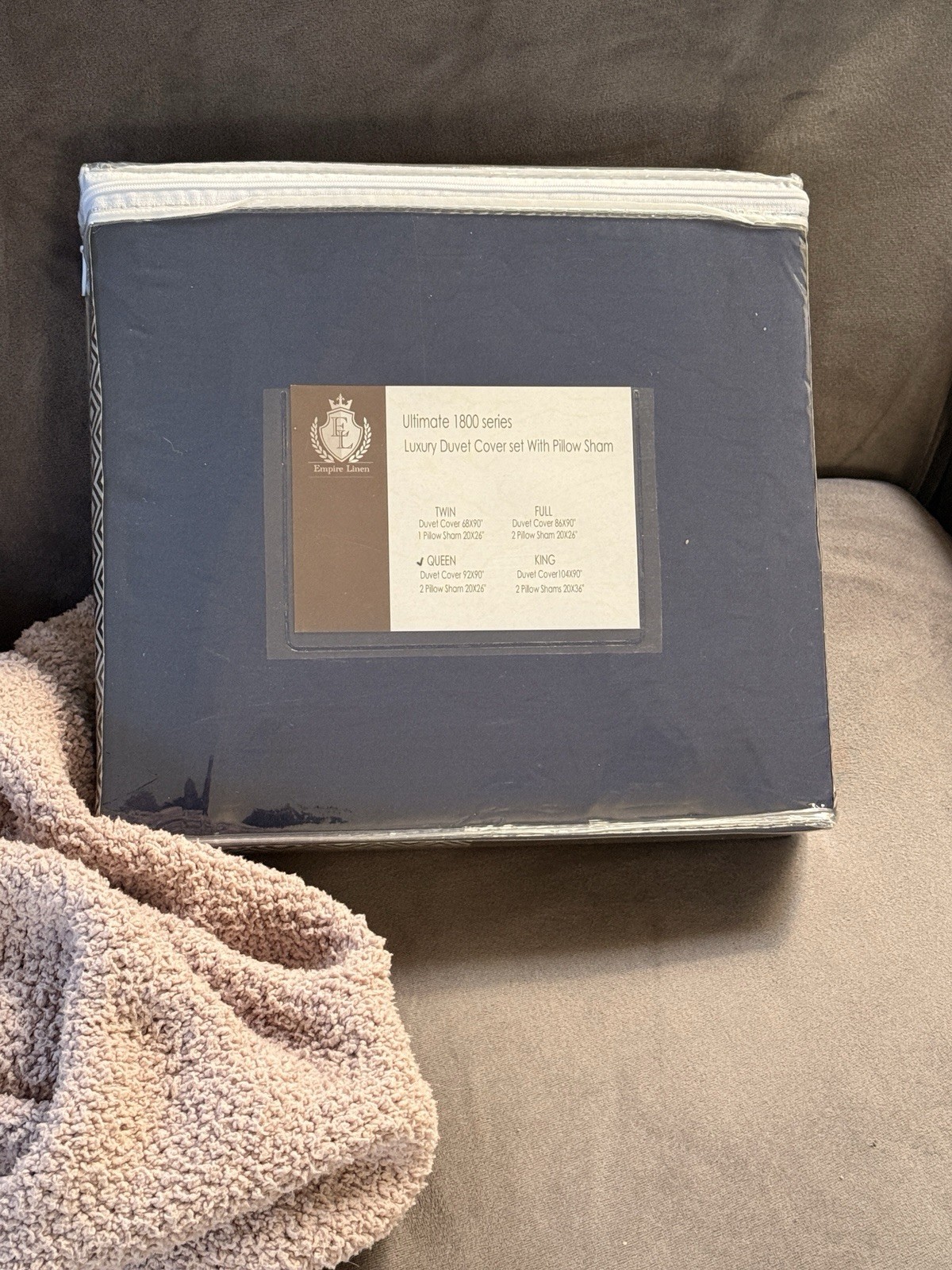 3 pieces Duvet cover queen size, 1 duvet cover, and 2 shams Navy blue Microfiber 3 pieces Duvet cover queen size, 1 duvet cover, and 2 shams Navy blue Microfiber