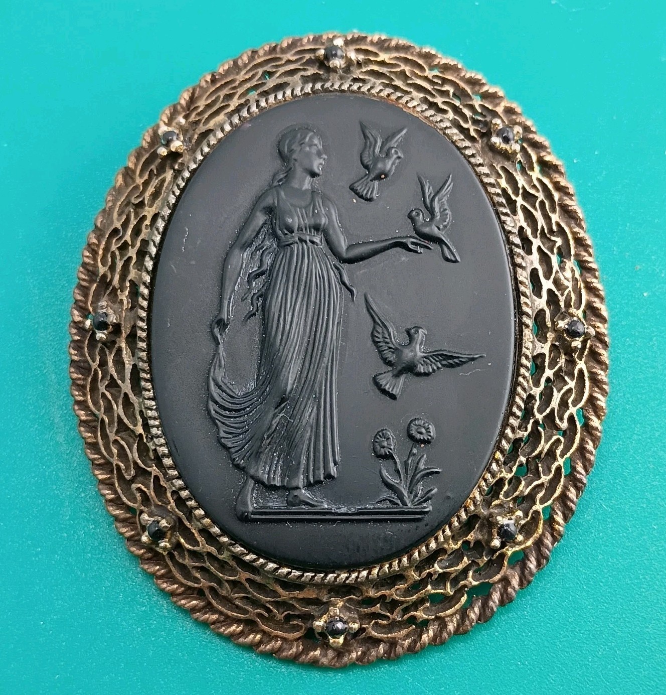 Vintage Victorian Black Mourning Cameo Antique Momento Brooch Pendant Goddess 2\ Vintage Victorian Black Mourning Cameo Antique Momento Brooch Pendant Goddess 2\