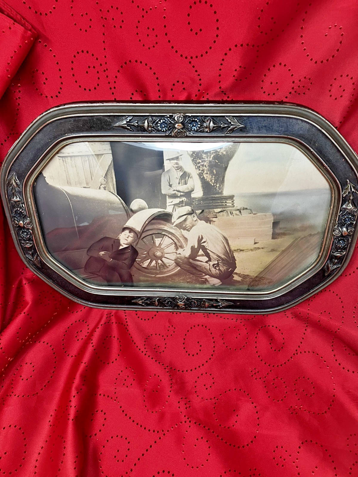 Antique convex bubble glass ornate frame & old car photograph
