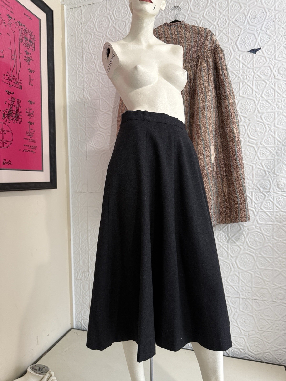 vintage 1950s a line full wool skirt gray dark academia whimsigoth Autumn small vintage 1950s a line full wool skirt gray dark academia whimsigoth Autumn small